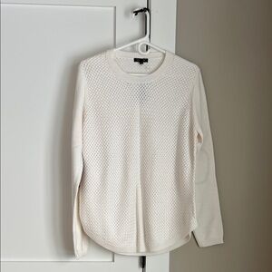 Elegant Women's Knit Sweater in Cream